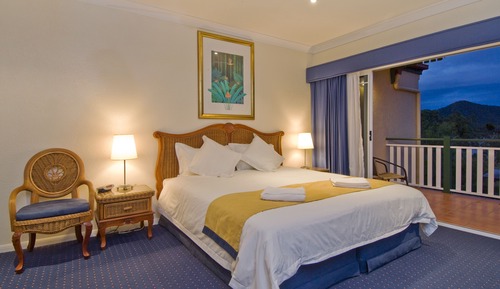 Standard Lake-view, 3 Bedroom Apartment