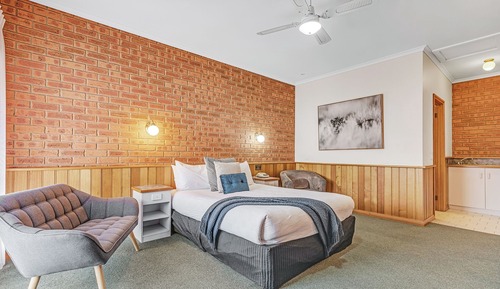 Deluxe Room, Non Smoking, Kitchenette (Deluxe Suite)
