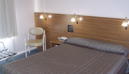Standard Room, Non Smoking (Standard Queen Room)