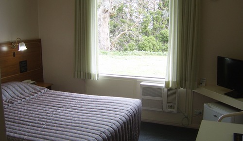 Standard Room, Non Smoking (Budget Queen Room) 