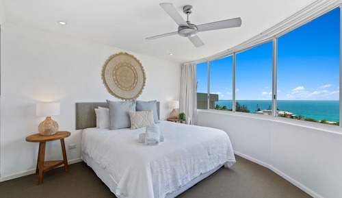 3 Bedrooms Panoramic Ocean View Top Level XL