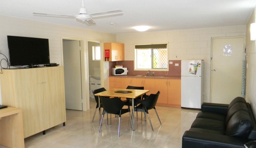 Deluxe 2 bedroom Family Suite, Non Smoking, Kitchenette