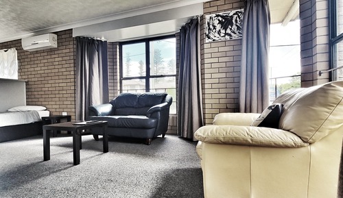 Queen Apartment