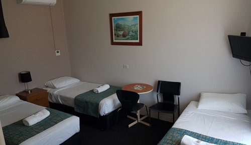 Standard Room, Non Smoking (Three Singles)