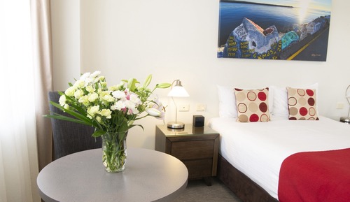 Large Studio Twin Room