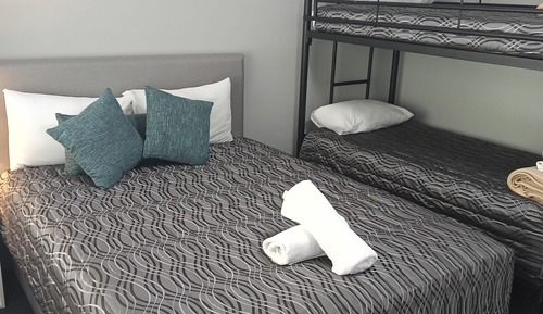 Deluxe Family Bunk Room