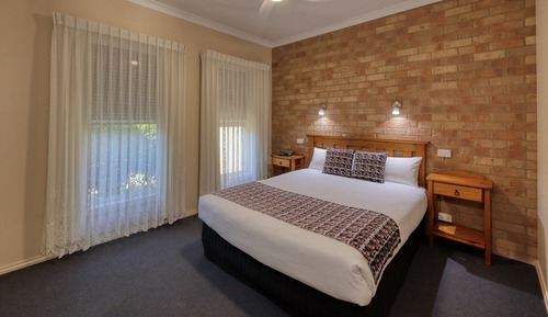 1 Bedroom Apartment (Self Contained)