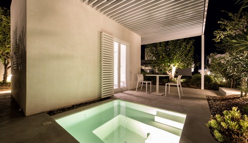Superior Suite, Jetted Tub