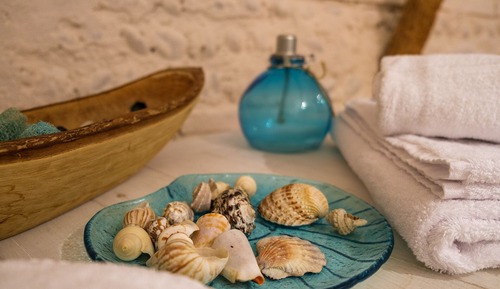 Suite, Ensuite (Cyclades)