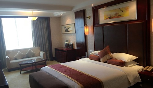 Superior Room, 1 King Bed