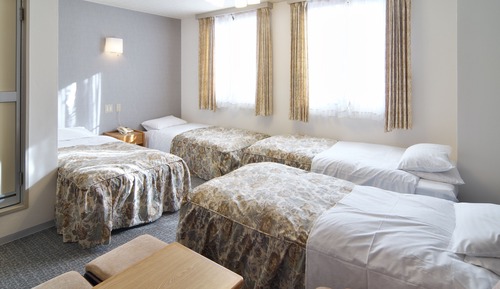 4 Beds + Sofa