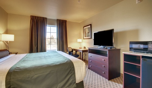 Room, 1 King Bed, Accessible Roll in Shower, Audible/Visual Alert, Non Smoking