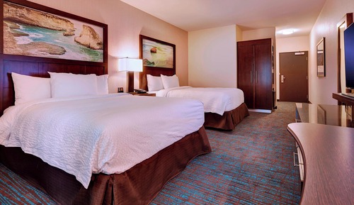 Room, 2 Queen Beds (Mobility/Hearing Accessible, Tub)