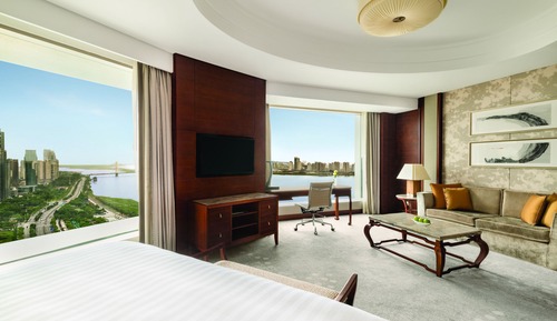 Horizon Premier River View King