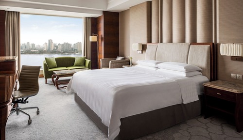 Executive Room, 1 King Bed, River View
