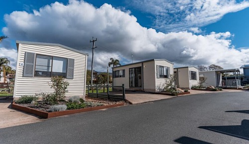 Islander Budget Cabin