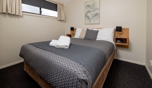 Two Bedroom Cabin - Llanherne