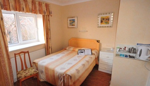 Basic Double Room, Ensuite