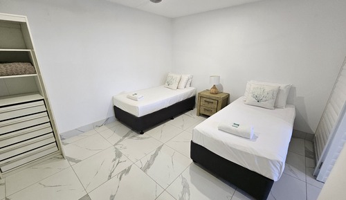 2 Bedroom 1 Bathroom Low Floor