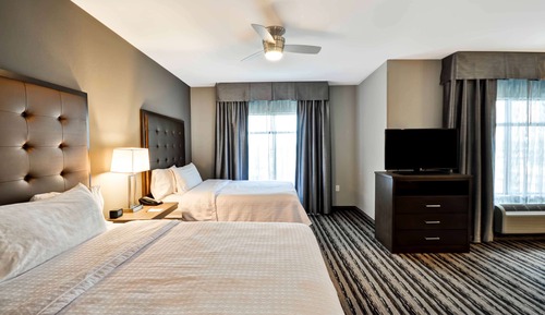 Studio, 2 Queen Beds, Accessible, Bathtub