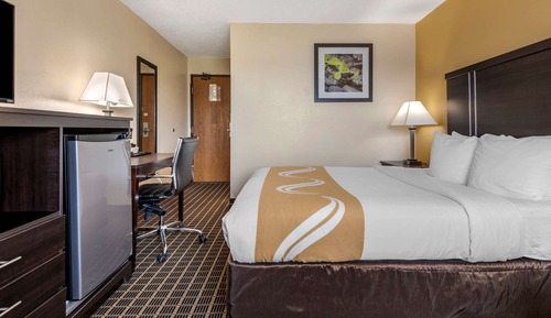 Standard Room, 1 Queen Bed, Non Smoking