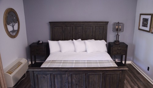 Classic Room, 1 King Bed