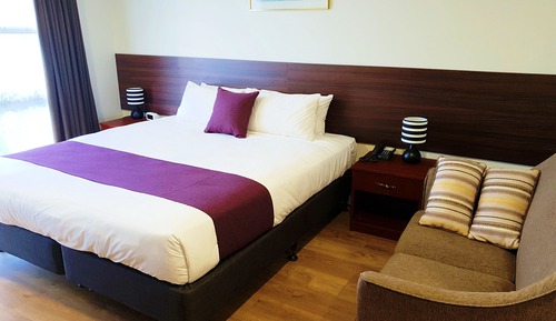 Standard King Room with Free Airport Shuttle