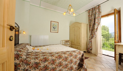 Traditional Quadruple Room, 2 Bedrooms, Valley View