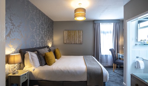 Executive Double Room, Ensuite (Inland View)