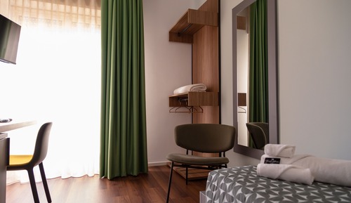 Premium Single Room