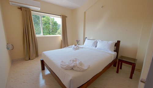 Executive Apartment (3 bedroom apt)