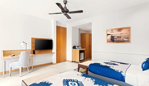 Junior Suite Twin Bed