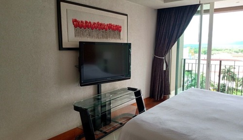 Premier Apartment