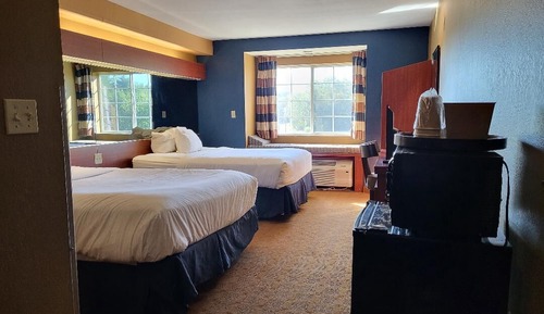 Room, 2 Queen Beds, Accessible, Non Smoking