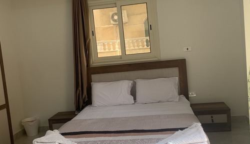 Deluxe Suite, 1 Queen Bed with Sofa bed, Balcony, City View