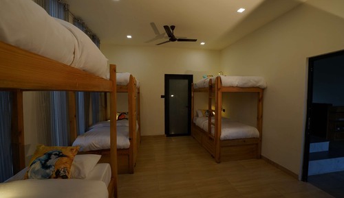 Shared Dormitory, Mixed Dorm
