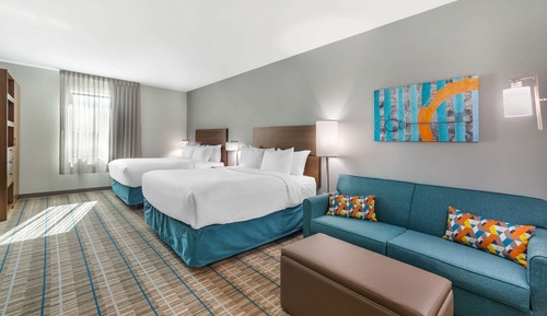 Basic Suite, Multiple Beds, Non Smoking