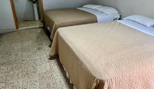 Basic Room, 2 Queen Beds