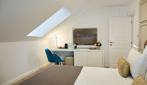 Junior Loft