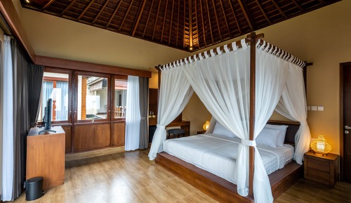 One Bedroom Villa with Private Jacuzzi