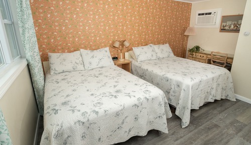 Exclusive Double Room, 2 Double Beds (Pet Friendly)