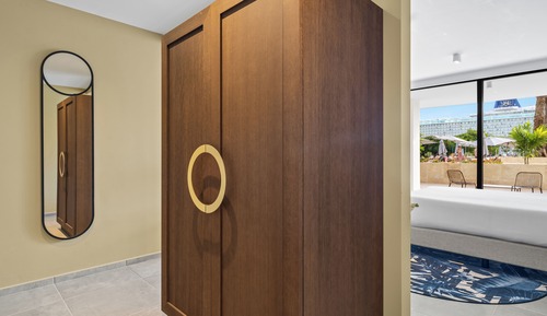 Suite, 1 King Bed, Ocean View (Cruise)