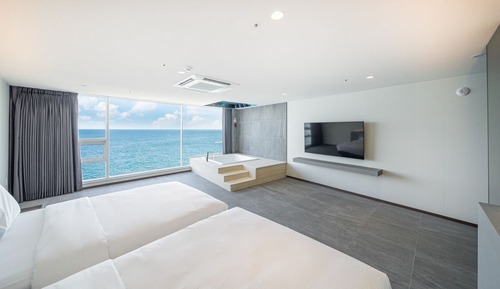 Deluxe Double Room, 2 Double Beds, Non Smoking, Sea View