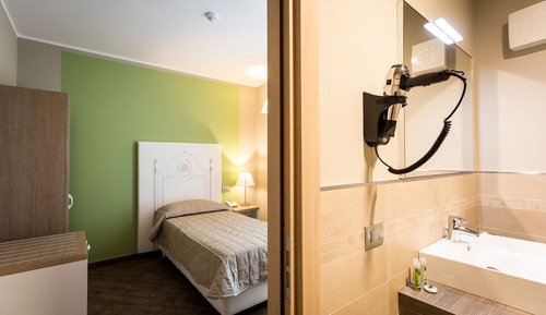 Classic Single Room