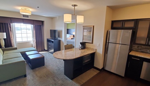 Suite, 1 Bedroom, Roll-in Shower, Non Smoking (Comm, Kitchen)
