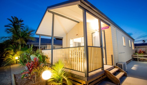 Kentia Cabin - 2 Bedrooms