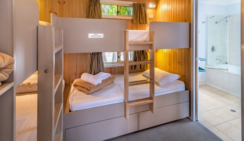 Oasis Cabin - 2 Bedrooms