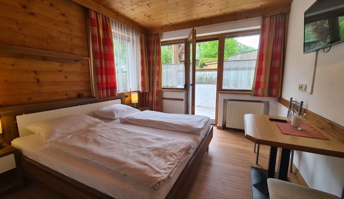 Basic Apartment, 1 Bedroom, Garden View