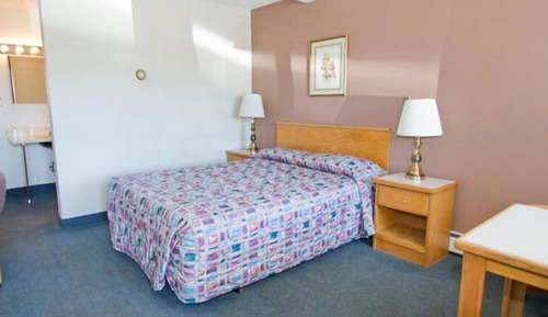 Room, 1 King Bed, Non Smoking