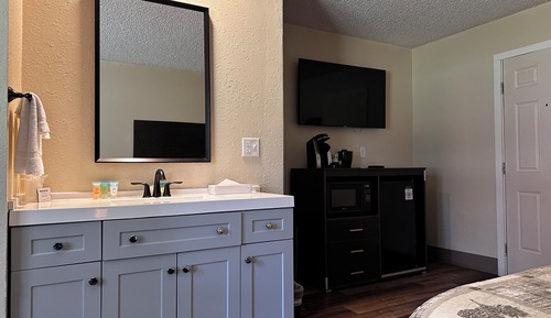 Superior Single Room, 1 King Bed